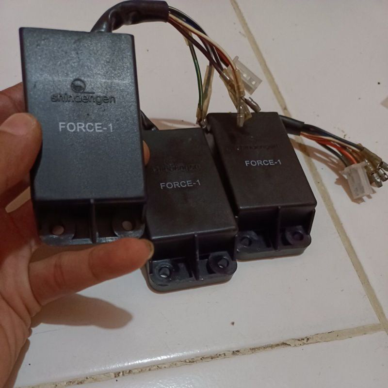 CDi F1ZR FORCE 1 VEGA R LAMA CYRPTON ORiGiNAL