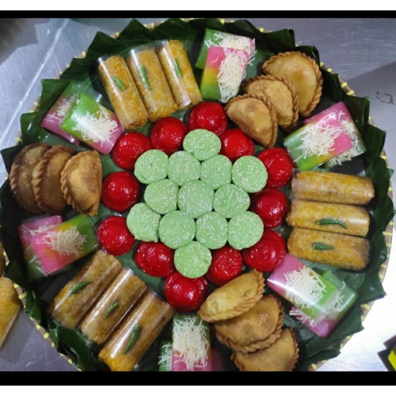 

Tampah Kue Basah Jajanan Pasar