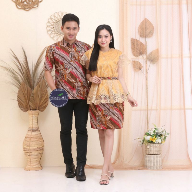 SARIMBIT KEBAYA PENDEK BROKAT TILE MUTIARA HOT SKIRT ROK PENDEK MODERN MURAH COUPLE JUMBO LD 120cm