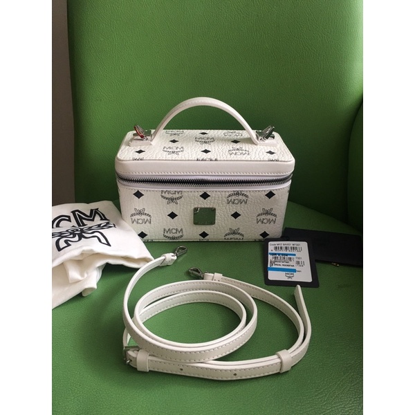 tas mcm vanity case original monogram white