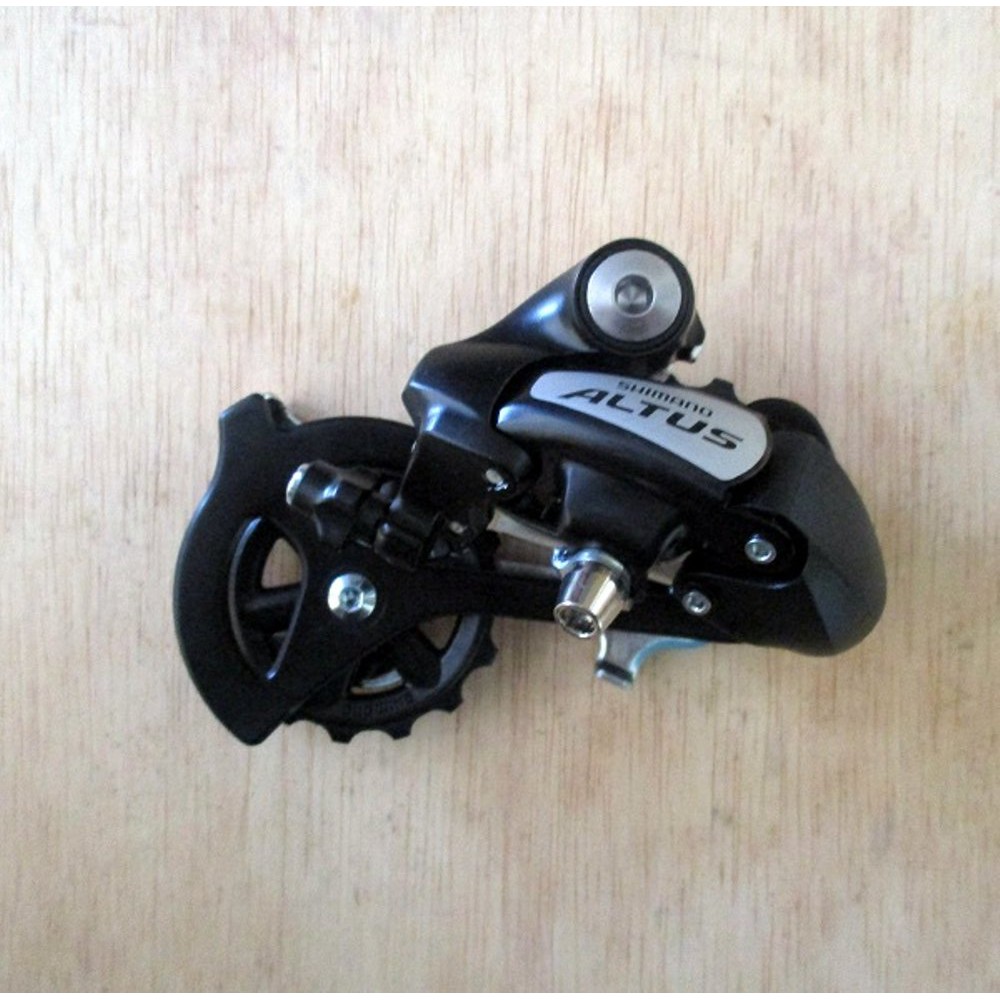 RD 8 speed shimano altus M310