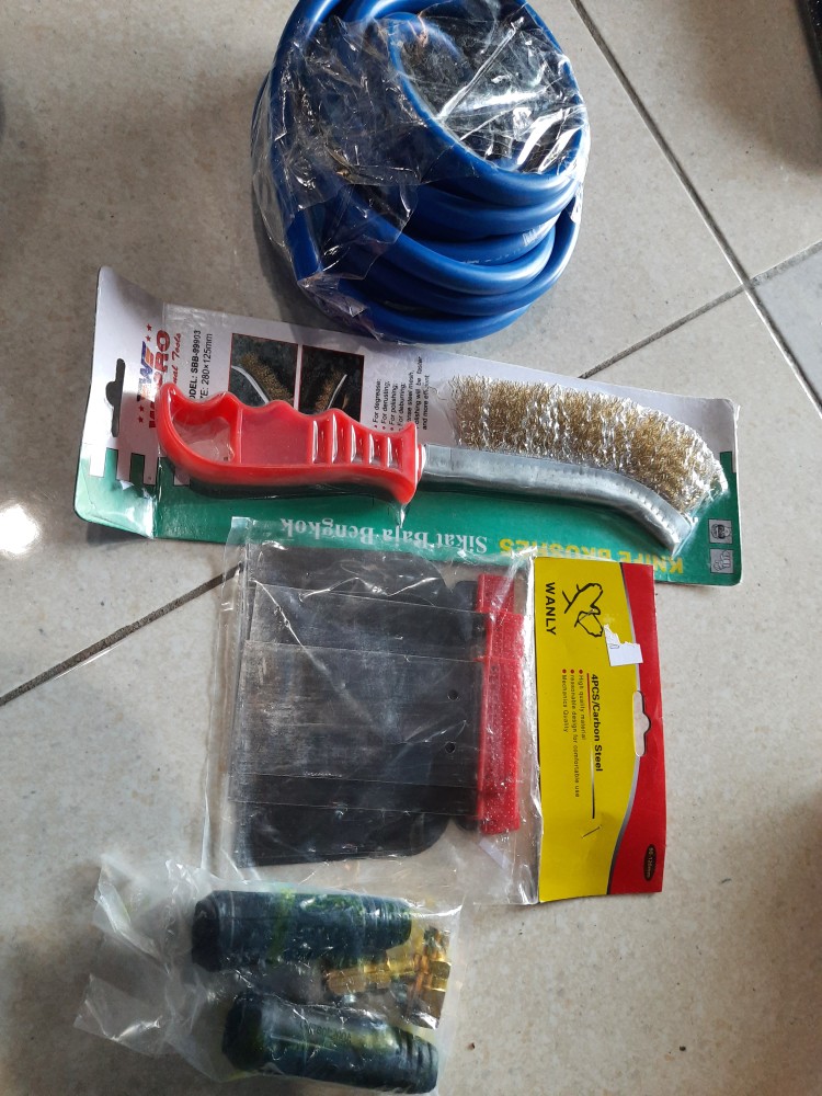 Sikat Baja Kuningan Bengkok / Knife Brushes Wipro