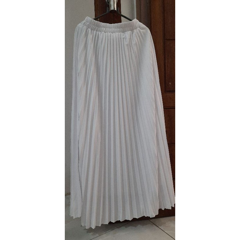 Rok plisket putih furing premium import
