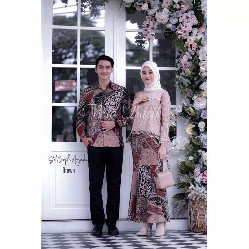 COUPLE KEBAYA LAMARAN COUPLE KEBAYA BROKAT COUPLE KEBAYA WISUDA COUPLE KEBAYA BRUKAT  WID BATIK