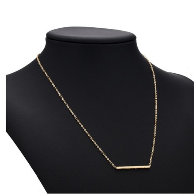 Light luxury niche clavicle chain design sense new versatile simple neck chain