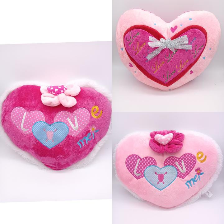 Bantal Bulu Bentuk Love UK,46X34cm