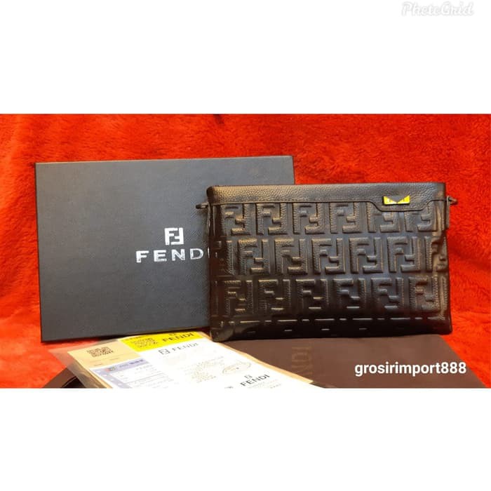 harga clutch fendi