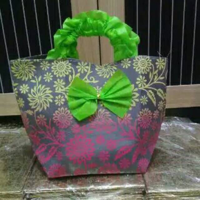 

Tas hajatan spund bond ukuran R5