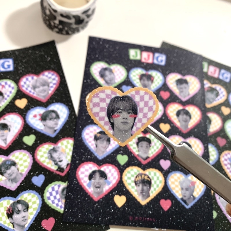 

ENHYPEN BTS TXT GLITTER STICKERS ☆