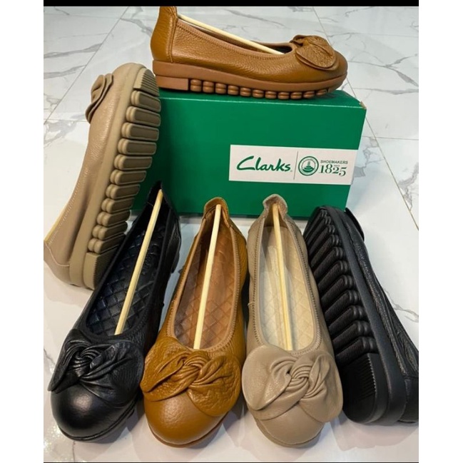 sepatu clarks