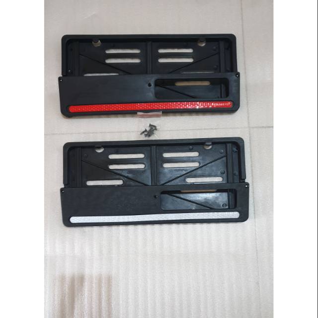 DUDUKAN TATAKAN PLAT NOMOR MOTOR LIST MERAH ATAU PUTIH MODEL UNIVERSAL SEMUA MOTOR 1 SET (2PCS)