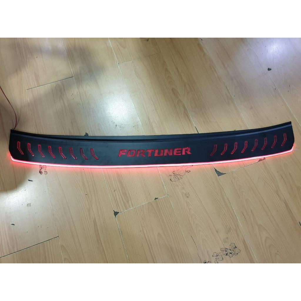 Sillplate Belakang Lampu All New Fortuner 2020 Model FITT Door Sill