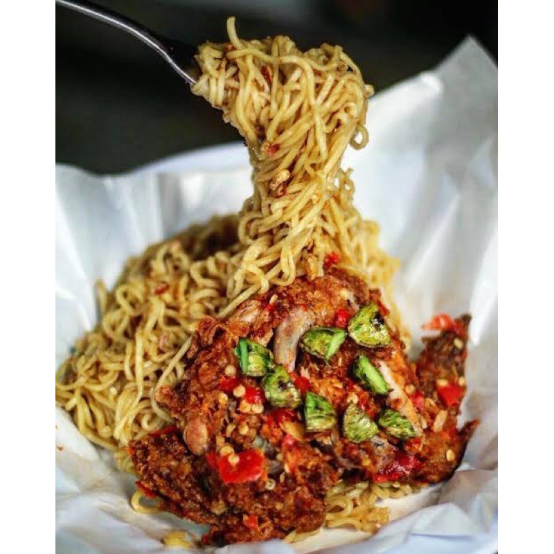 

Ayam Geprek Sambal Pete + Indomie