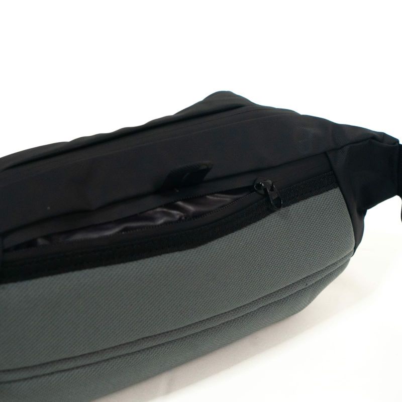 MARKICABS [Wave - Hitam] Waist bag