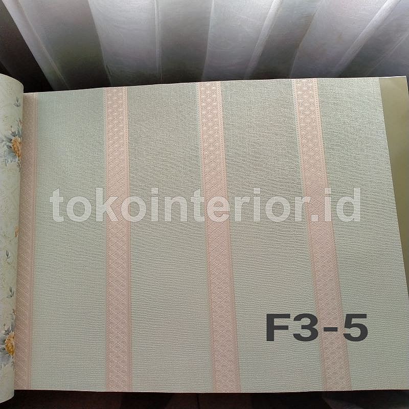 Wallpaper Dinding Bermotif Garis Vertikal