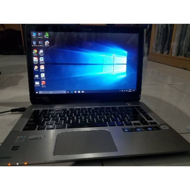 Toshiba Satelite E45T core i5 4200