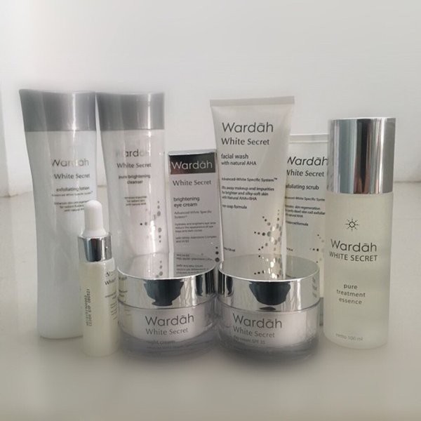 Spesial BESAR ISI 10 PAKET LENGKAP WARDAH WHITE SECRET ORIGINAL
