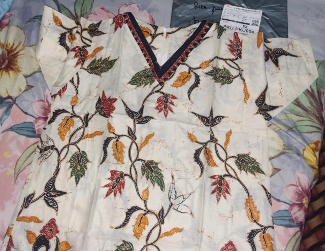 Atasan Baju Batik Wanita Modern Uj