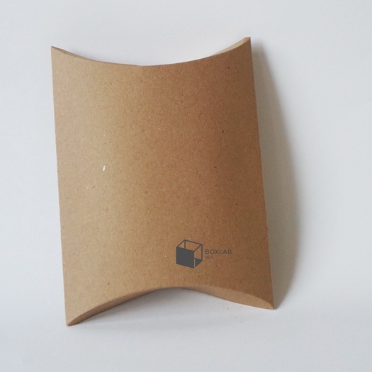 

Pillow Box PB 23,5 x 18 x 5 , Gift Box, Kotak Souvenir, Pillow Box Packaging PB 235185