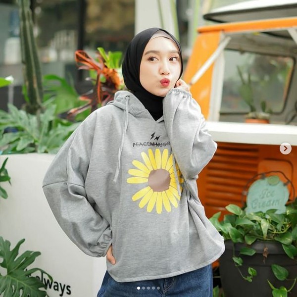 sweater hoodie Daysi V