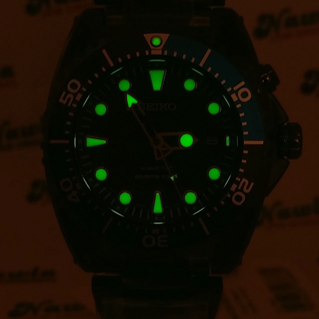 Seiko Kinetic SKA579P1 Divers Black - Jam Tangan Pria SKA579