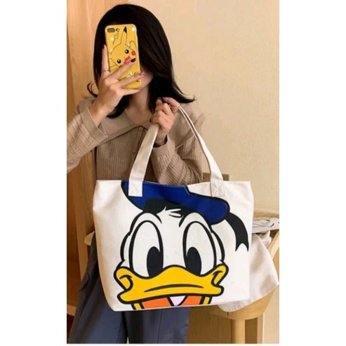 Tas Totebag Disney, Tas Totebag Donal, Tas Totebag Donald, Tas Wanita, Tas Souvenir, Tas Sovenir, Tas Totbag, Tas Undangan, Tas Minie Mouse, Tas  Miki Mouse, Tas Murah, Tas Viral, Tas Kekinian, Tas Anak, Tas Kekinian, Tas Sleting, Tas Disney