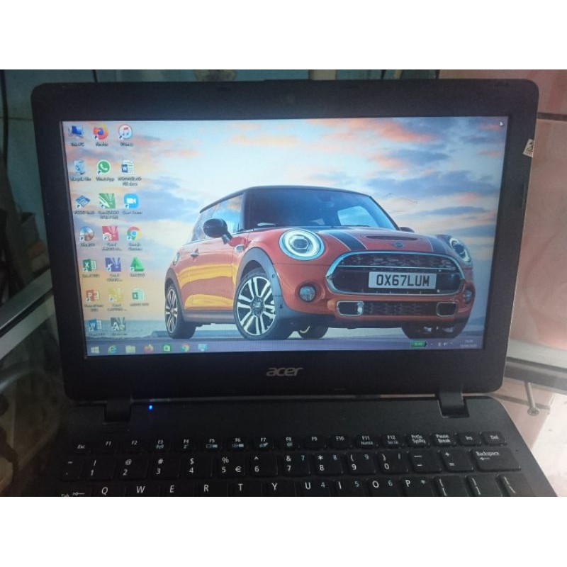 Laptop Acer Intel Celeron Second SSD Like New