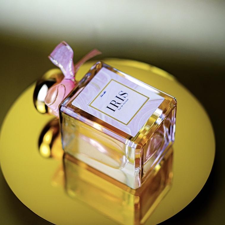Murah /
QnV IRIS Eau De Parfum by Aniverable Tasya Revina /Trend@bagus