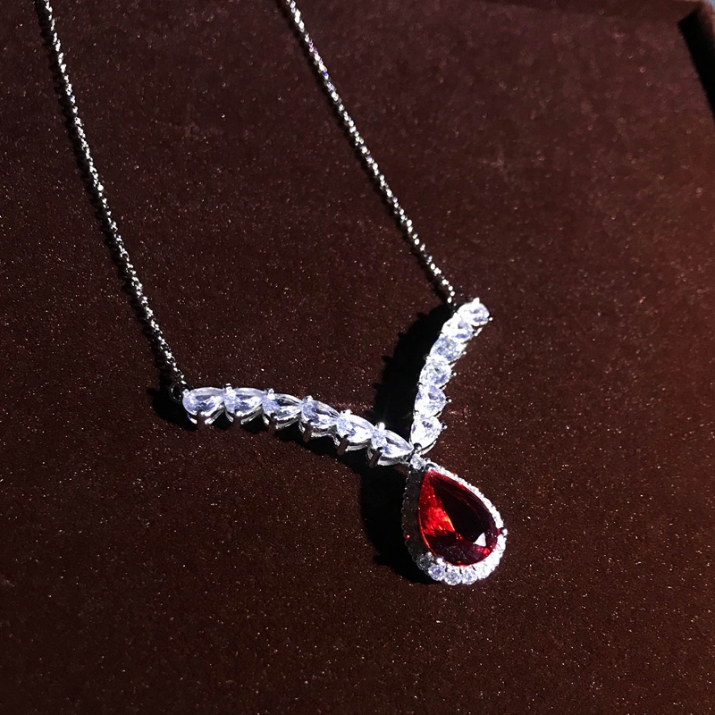 Kalung Rantai Liontin Sayap Malaikat Hias Cubic Zirconia Warna Merah Untuk Wanita