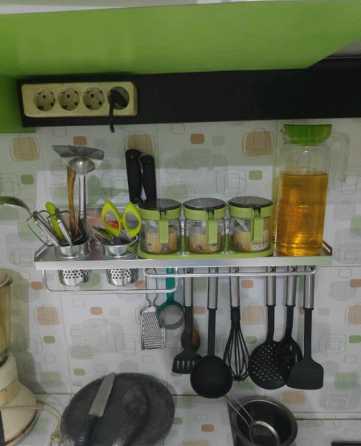 Rak Pisau Dapur Stainless 2 Susun A862