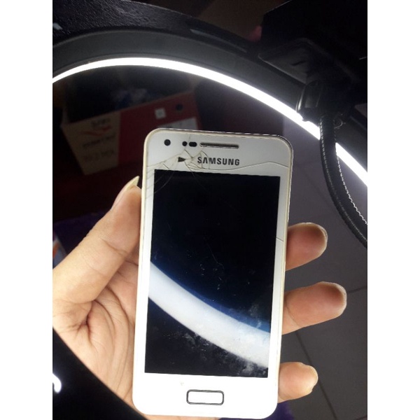 Samsung GT-I9070 galaxi s advance