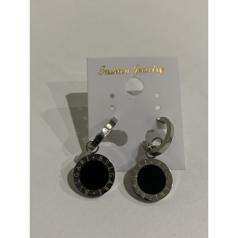 Anting Kulit Kerang Besi Putih Asli Ternate