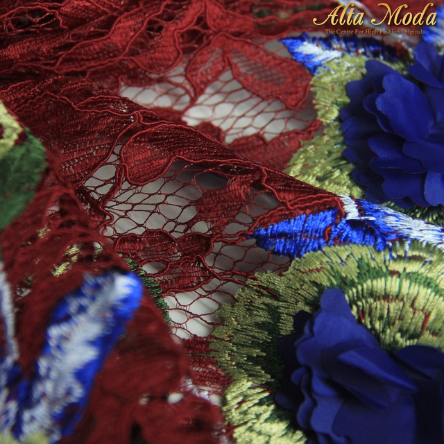 

Alta Moda Brokat Bordir Cornelli Nagita Marun Mawar Biru 3D (1M)