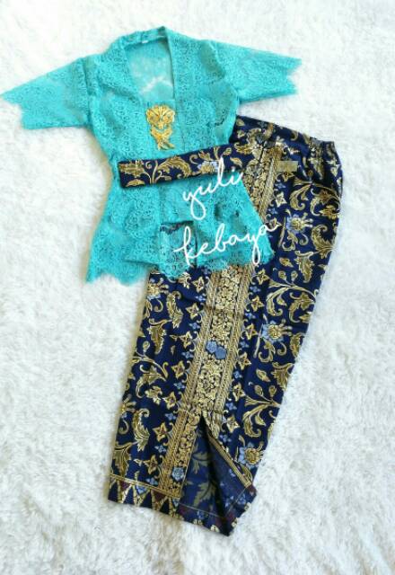 Set Kebaya Couple