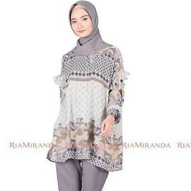 New Magi top silver ria miranda
