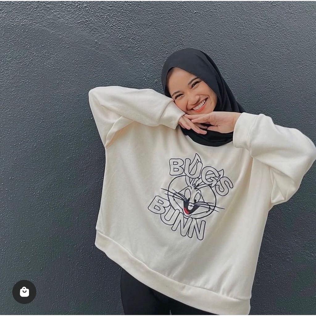 SWEATER WANITA / BUGS BUNN OVERSIZE SWEATER