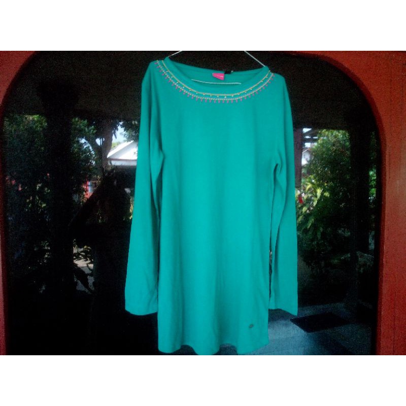 BAJU ATASAN SOPHIE MARTIN