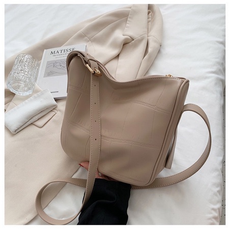 226, tas wanita selempang import fashion tas sling bag terlaris dan best seller termurah cooi terpopular