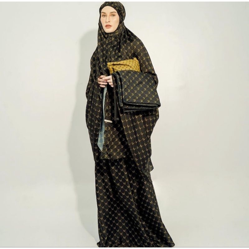 SALE PRAYER SET VIVI ZUBEDI