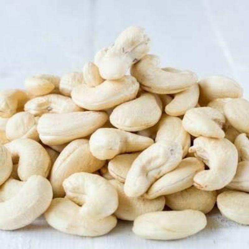 

Kacang Mede Mentah Raw Cashew Nut 250gr