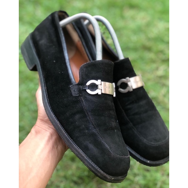 sepatu pria salvatore ferragamo 41-42
