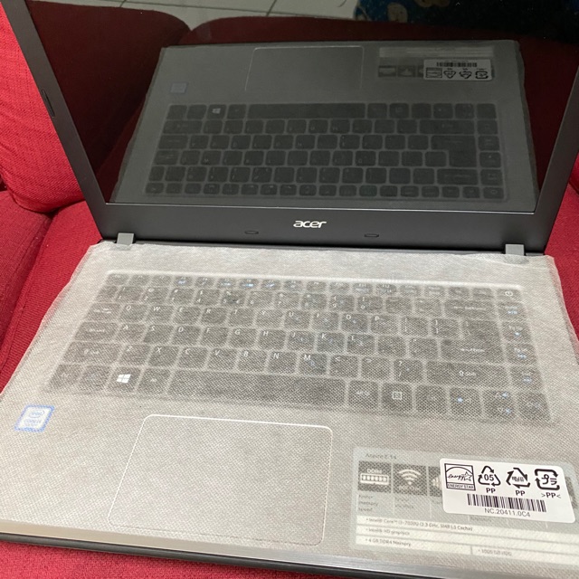 Laptop Acer E5-476 Core i3