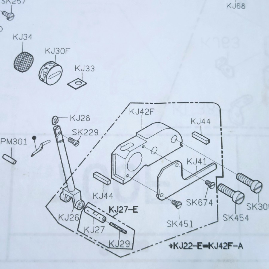 KJ27-E Pen Dudukan Loper/Looper Atas Mesin Jahit Obras 747