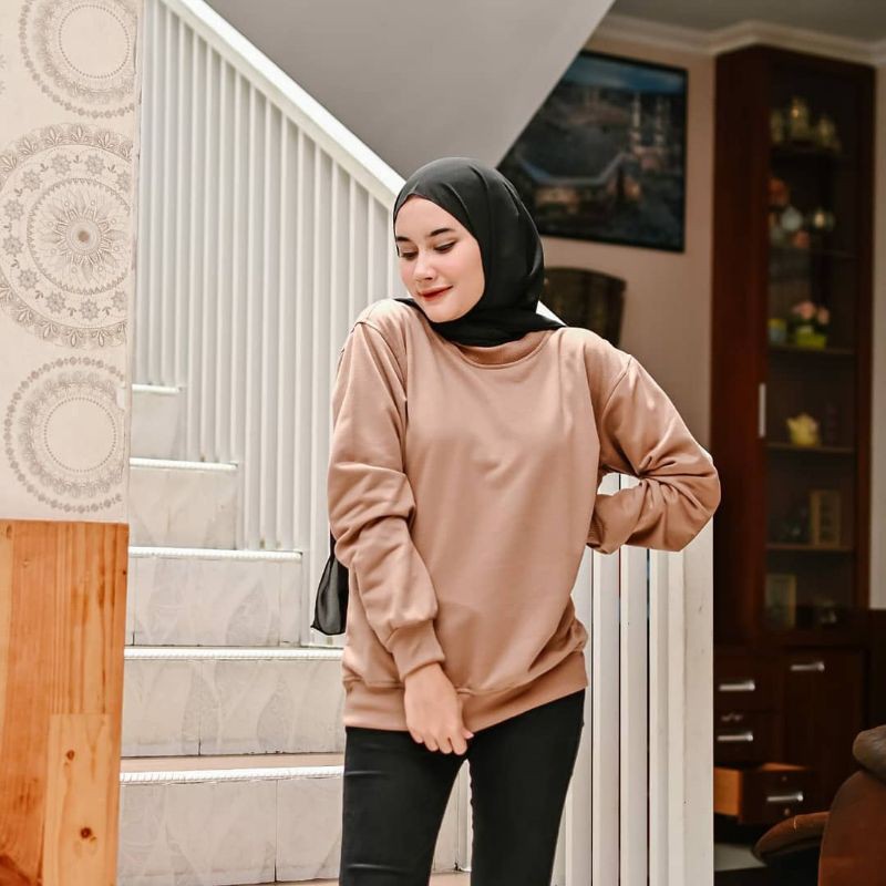 BASIC SWEATER O NECK/SWEATER WANITA PRIA/TERMURH/TERLARIS'