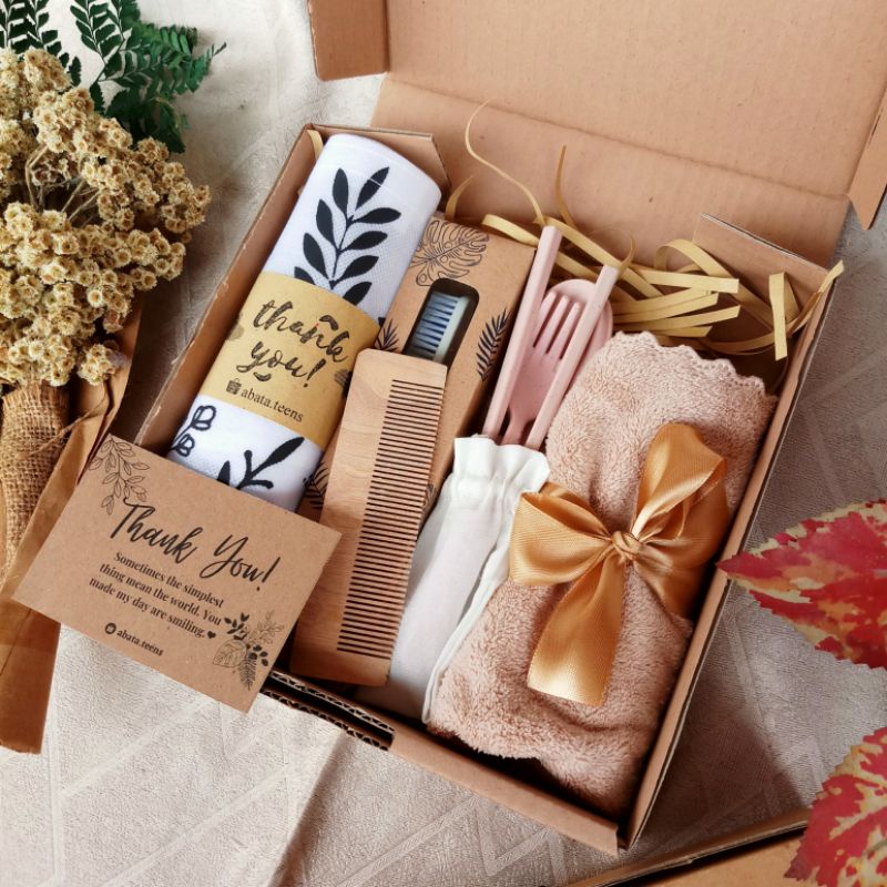 

HAMPERS NIKAH / HAMPERS TRAVEL KIT / SESERAHAN WEDDING / SESERAHAN NIKAH / GIFT AESTHETIC BOX /KADO ULANGTAHUN/ HAMPERS GRADUATION/GIFT BOX/HAMPERS BIRTHDAY AESTHETIC ABATA.TEENS
