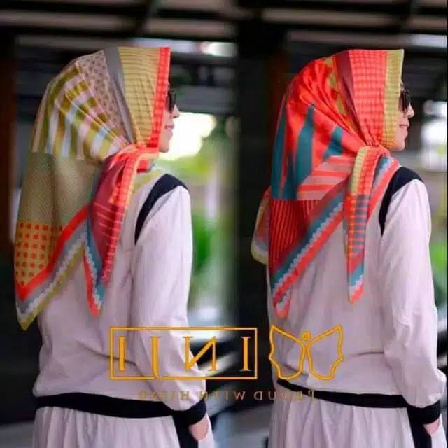 HIJAB SEGI EMPAT DEENAY KW MOTIF TERBARU