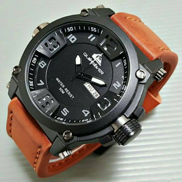 Jam Tangan Pria Quiksilver Tali Kulit Tanggal+Hari Aktif