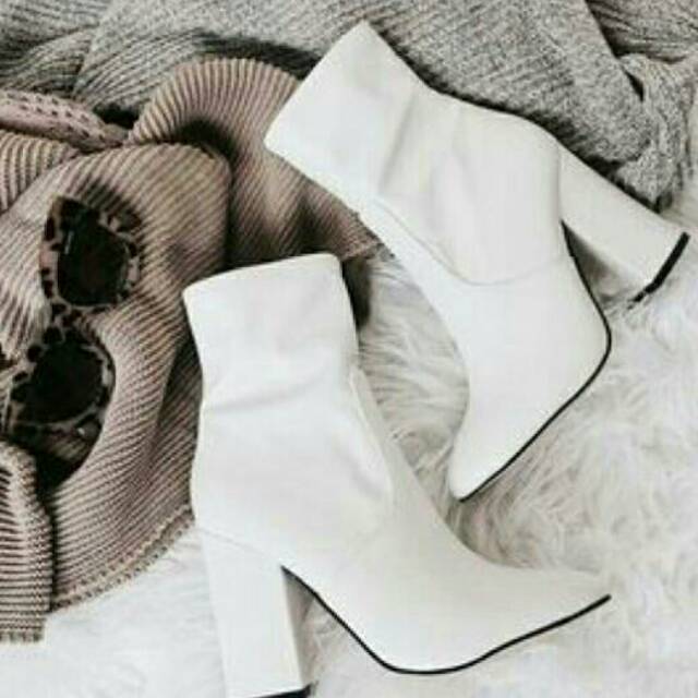 Sepatu Boots Wanita / Ankle Boots / Boots Heels