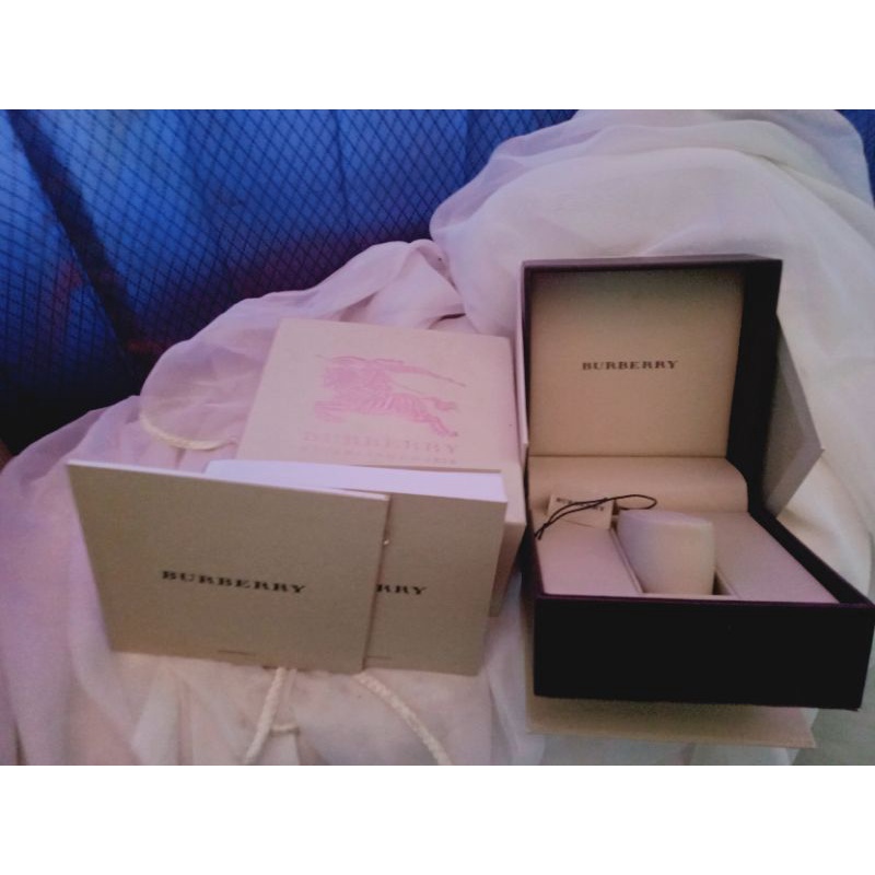Box kotak jam tangan Burberry Original preloved