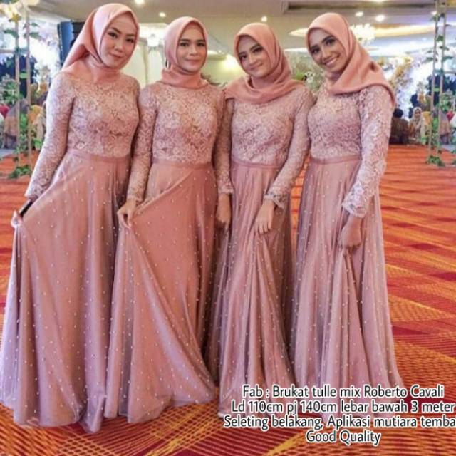 30+ Ide Keren Gamis Brokat Untuk Pesta Pernikahan